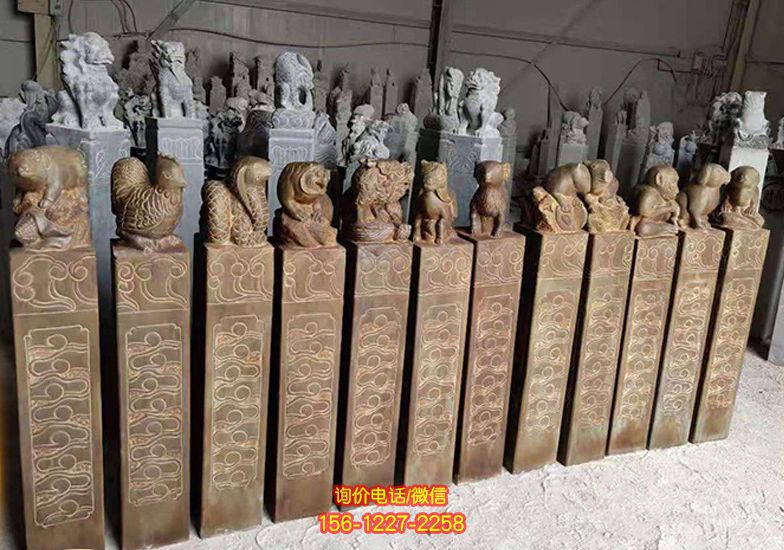 城市花園廣場(chǎng)擺放十二生肖動(dòng)物拴馬柱擺件