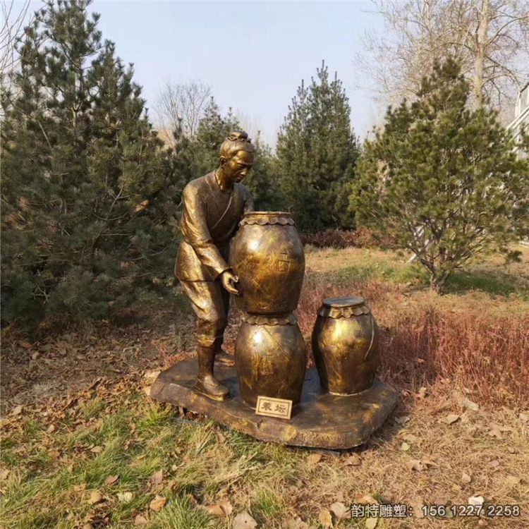 玻璃鋼釀酒人物雕塑，傳統釀酒文化雕塑定做廠家