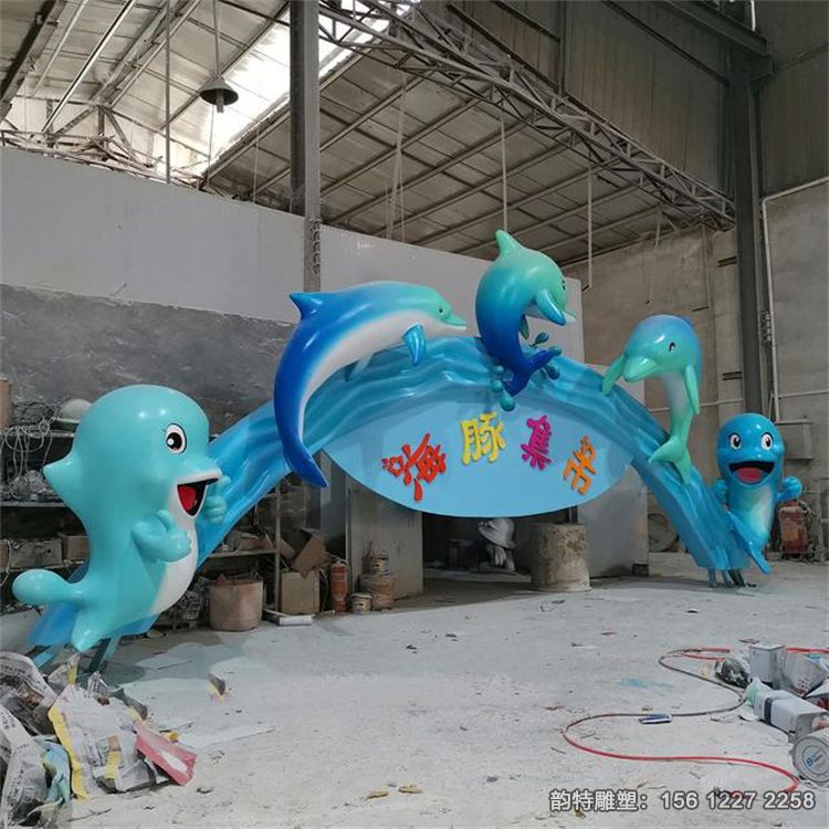 玻璃鋼卡通門頭雕塑，游樂場(chǎng)幼兒園門頭雕塑