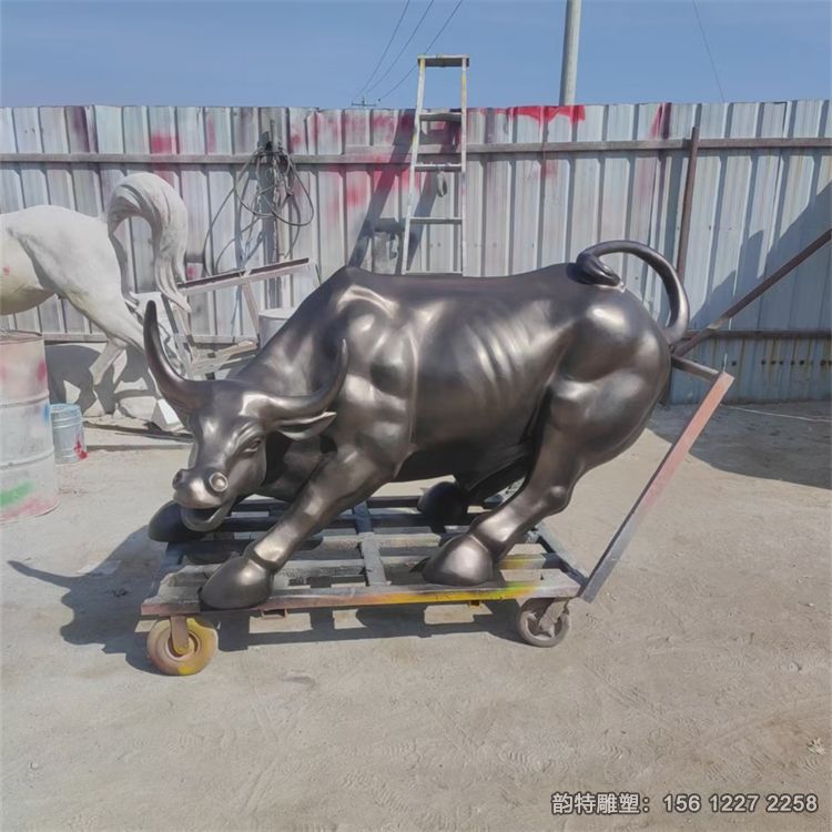 華爾街牛雕塑，大型仿銅牛雕塑大全