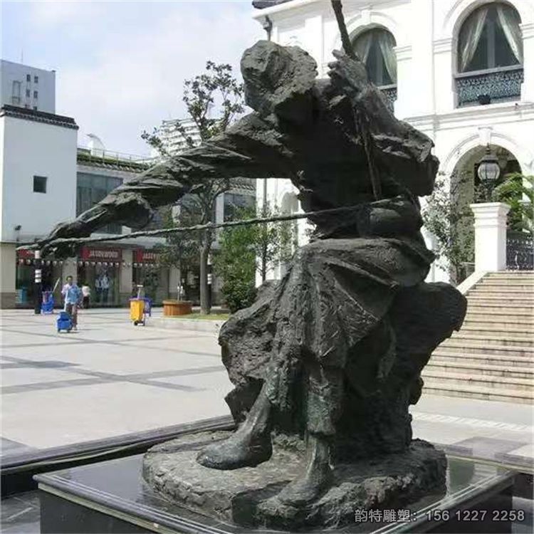 拉二胡的老人雕塑，傳統音樂題材雕塑