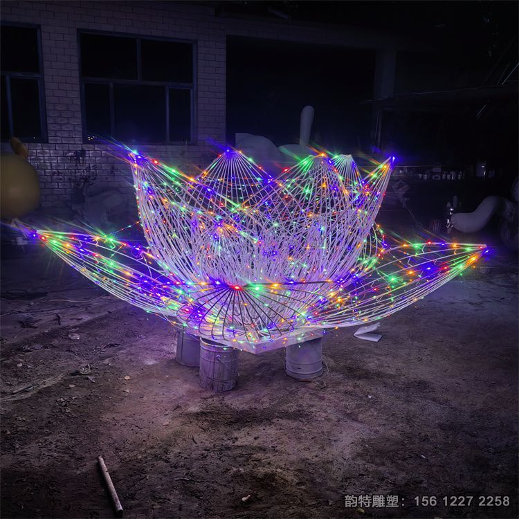 鏤空花朵雕塑案例分享 不銹鋼絲花朵擺件