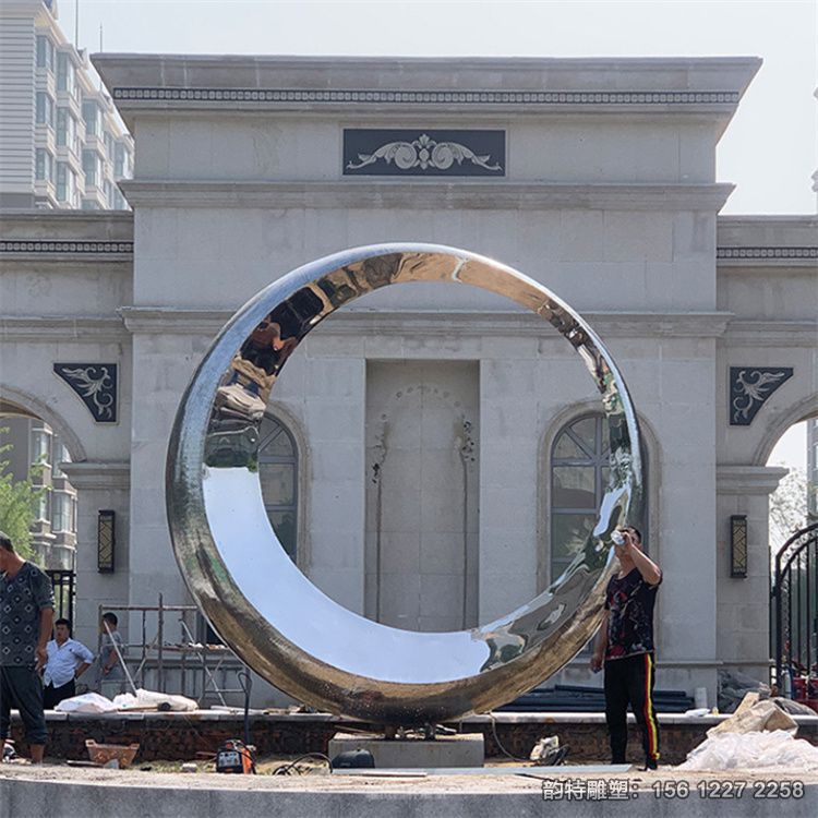 不銹鋼月亮雕塑 鏡面圓環制作廠家